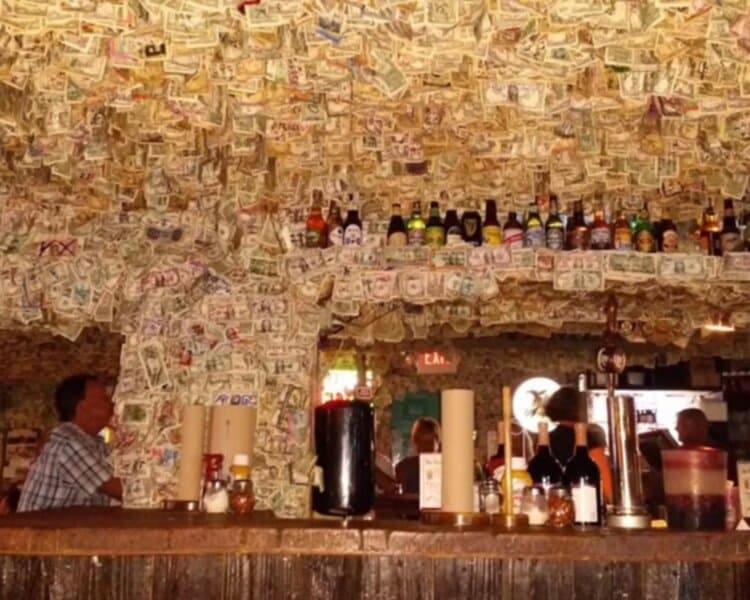 No Name Pub