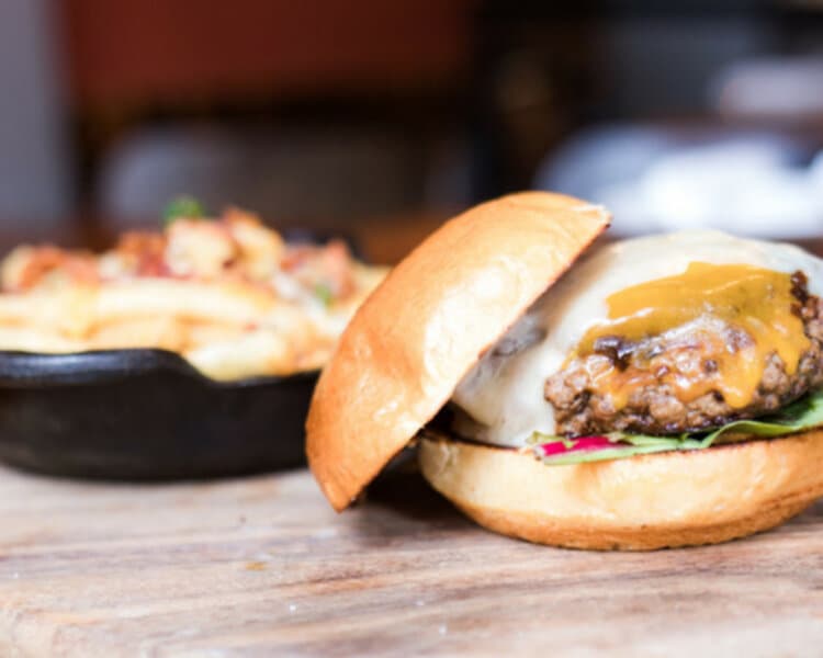 Carving Room Kitchen & Bar